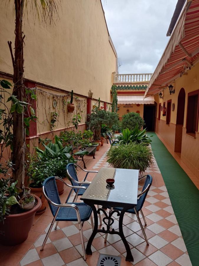 Hostal Monteolivos Cártama エクステリア 写真